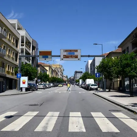 The Office Guest شقة غيمارايش