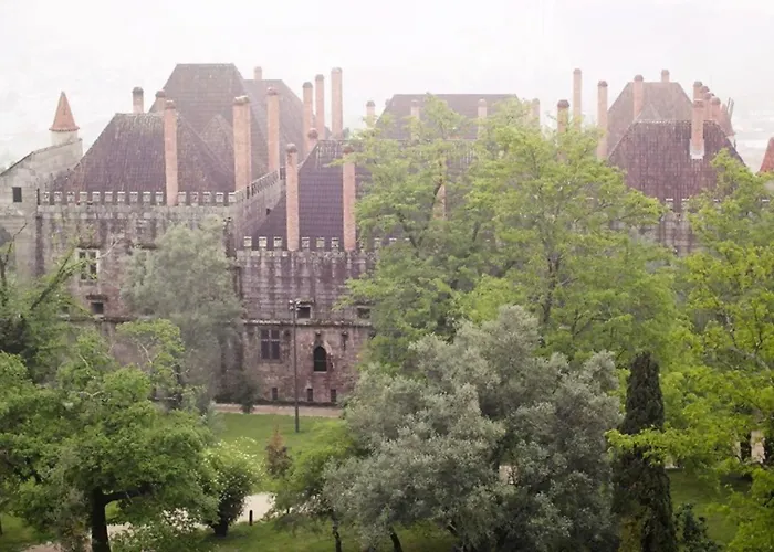 The Office Guest شقة *