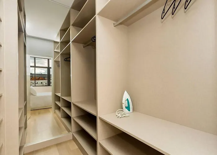 아파트 The Office Guest *