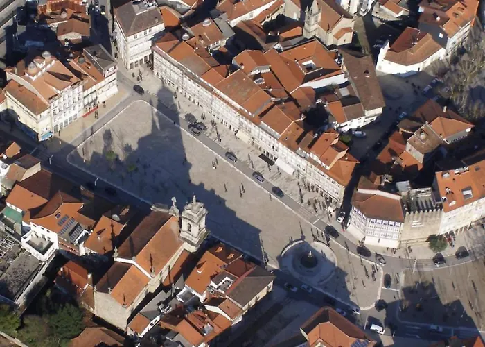 The Office Guest شقة غيمارايش