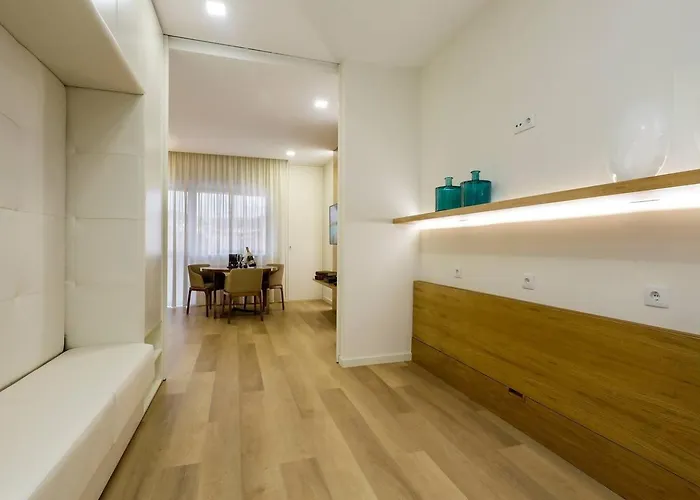 아파트 The Office Guest